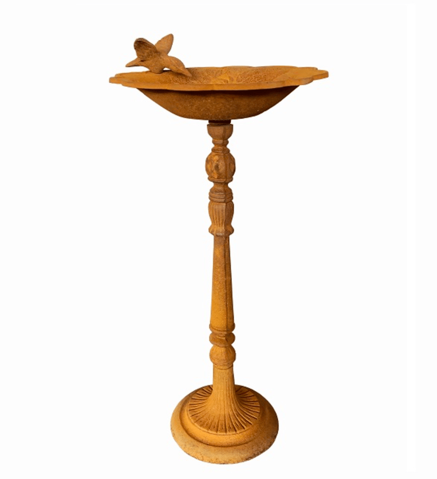 Image of Bird Bath - Cast Iron