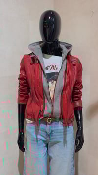 Image 7 of CAZADORA DE CUERO CON CAPUCHA DESMONTABLE MAURITIUS