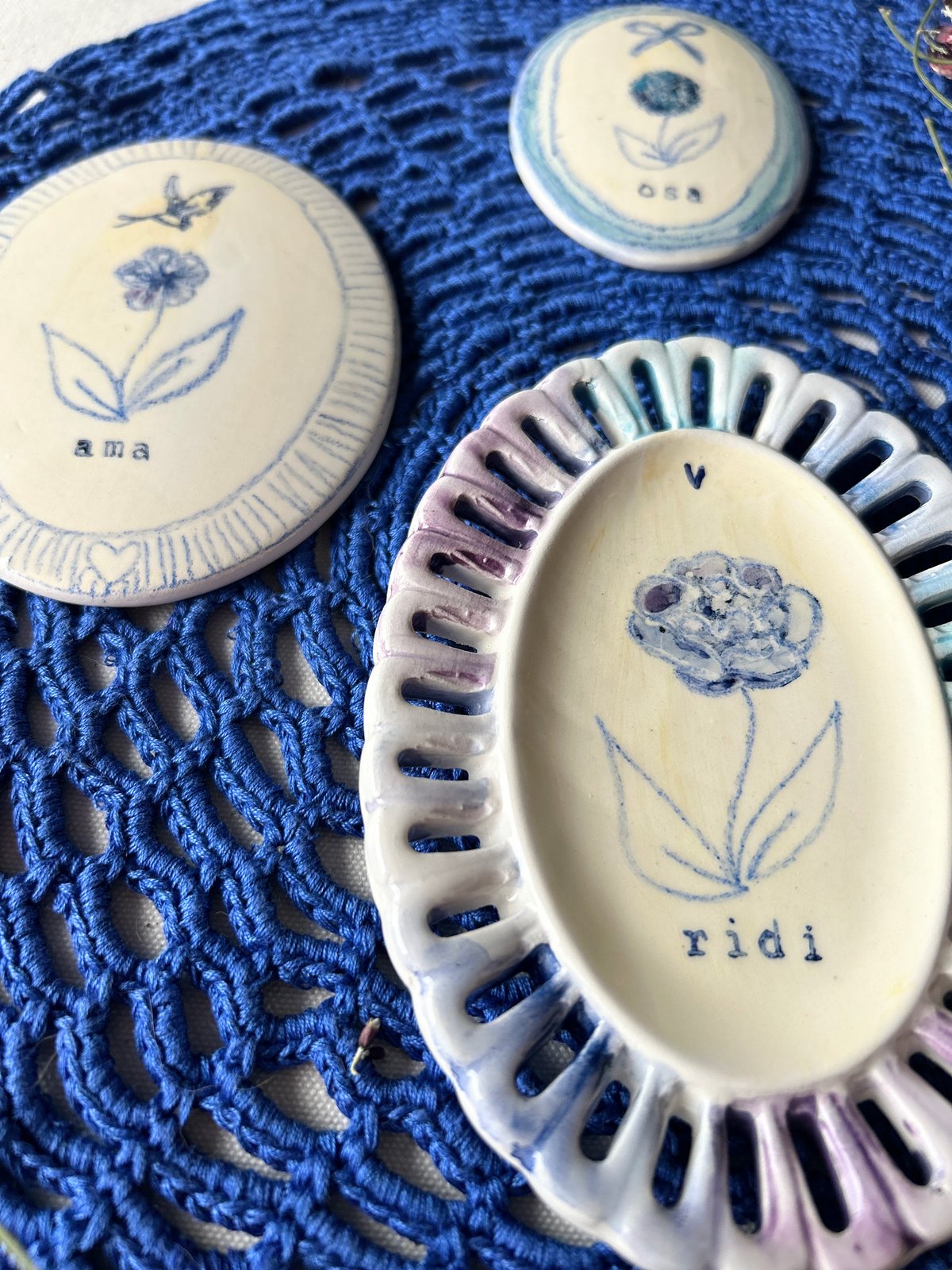 TRIS OVALINI - OSA, RIDI ,AMA