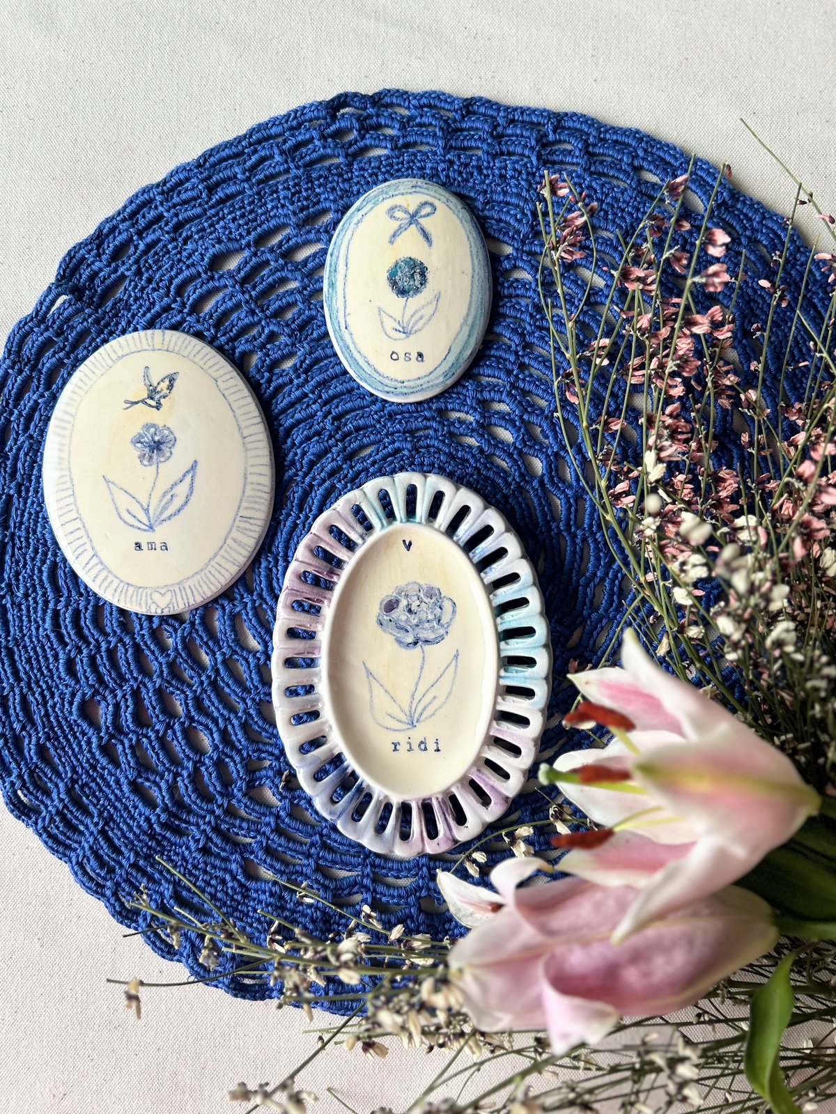 TRIS OVALINI - OSA, RIDI ,AMA