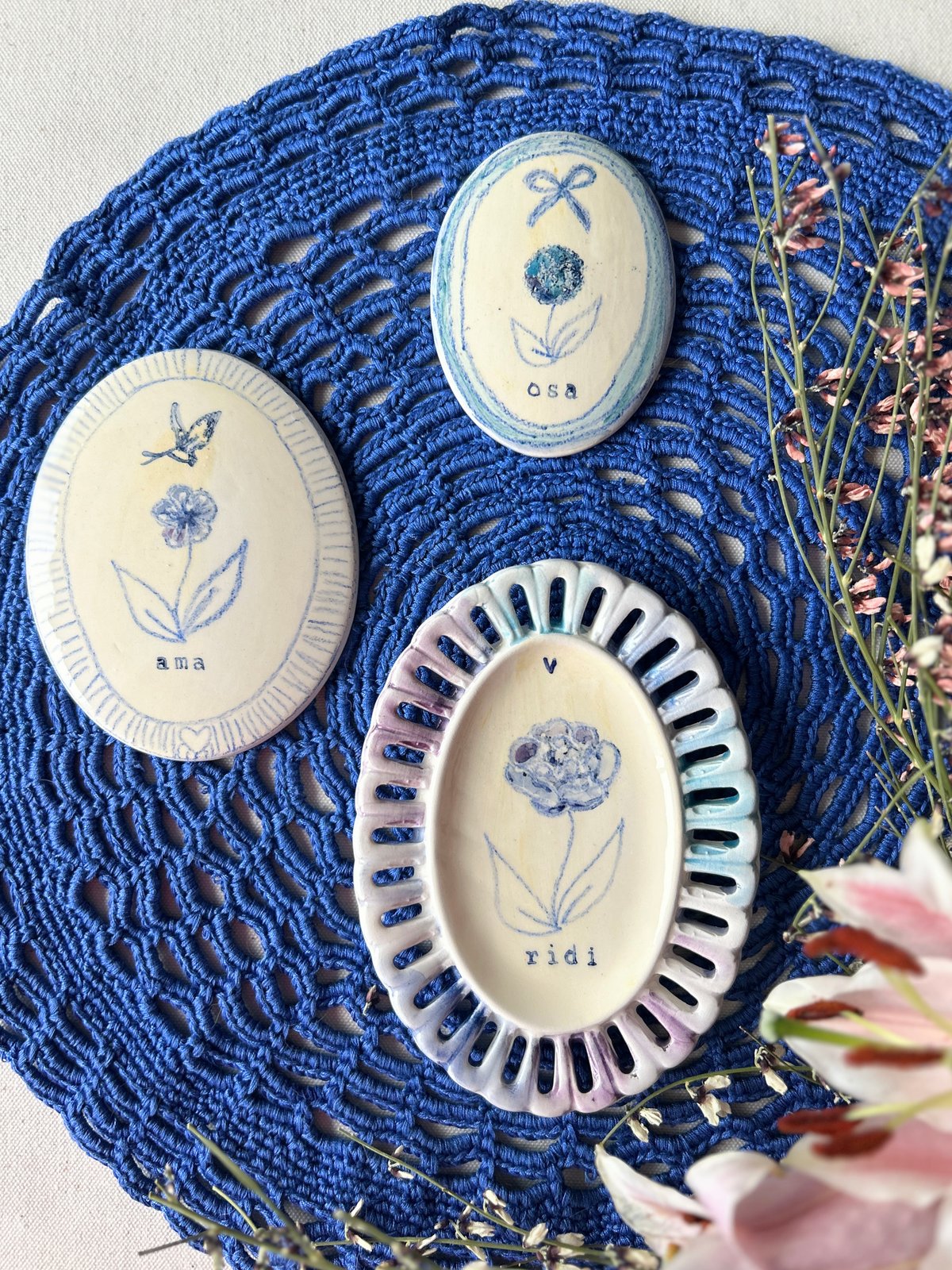 TRIS OVALINI - OSA, RIDI ,AMA