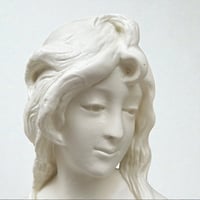 Image 6 of grand buste de femme Art Nouveau en plâtre peint - sculpture décorative 1900