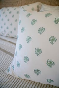 Image 8 of Celery Booti Pillowcase