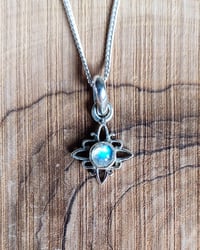 Image 2 of Collar "YIRA PIEDRA LUNAR"