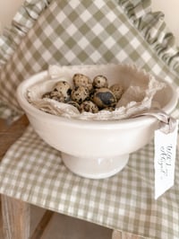 Image 2 of Classic White Bowl on Stand 