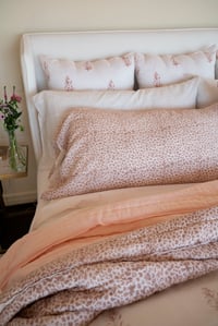 Image 3 of Brown Cheetah Quilt