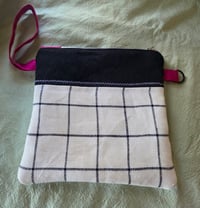 Image 3 of Padded Linen Zippy Bag in Black & White 