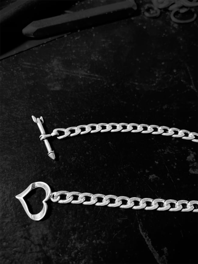 The heart and Arrow Chain 