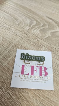 Image 5 of BROCHE bisous 