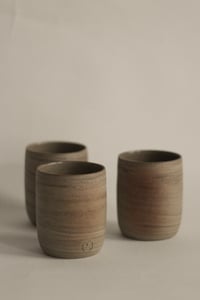 Image 4 of marbled yunomi cup