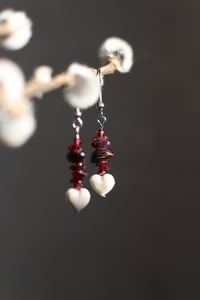 Image 1 of Orecchini Cuore d'Osso