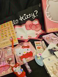 Image 2 of Hello Kitty XL Totebag Bundle 