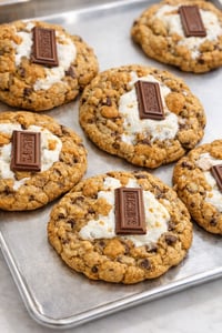 S'mores Cookie (ft. Hershey's)