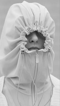 MONOGURUI equipage: (GET YOUR SKATES ON)