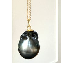 Image 2 of Black Baroque Tahitian Pearl Pendant 18k