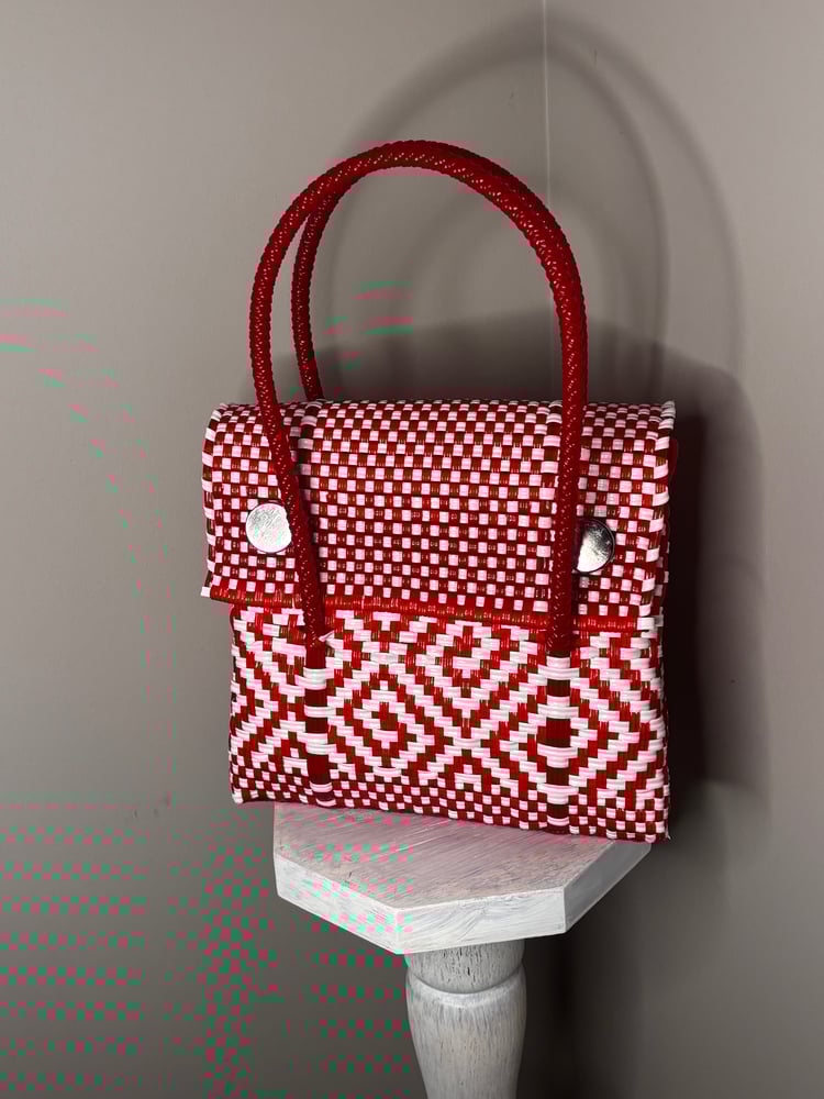 Image of Lonchera- Red and White