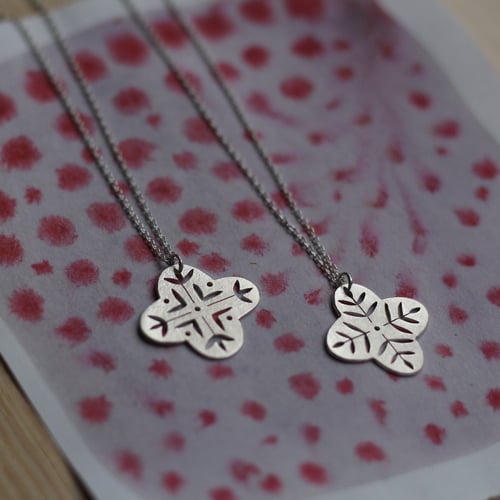 Image of Gather clover necklace 