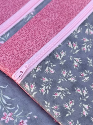 Image of Project Bag Duos/“Slightly Smaller”/Muse Blush Zip