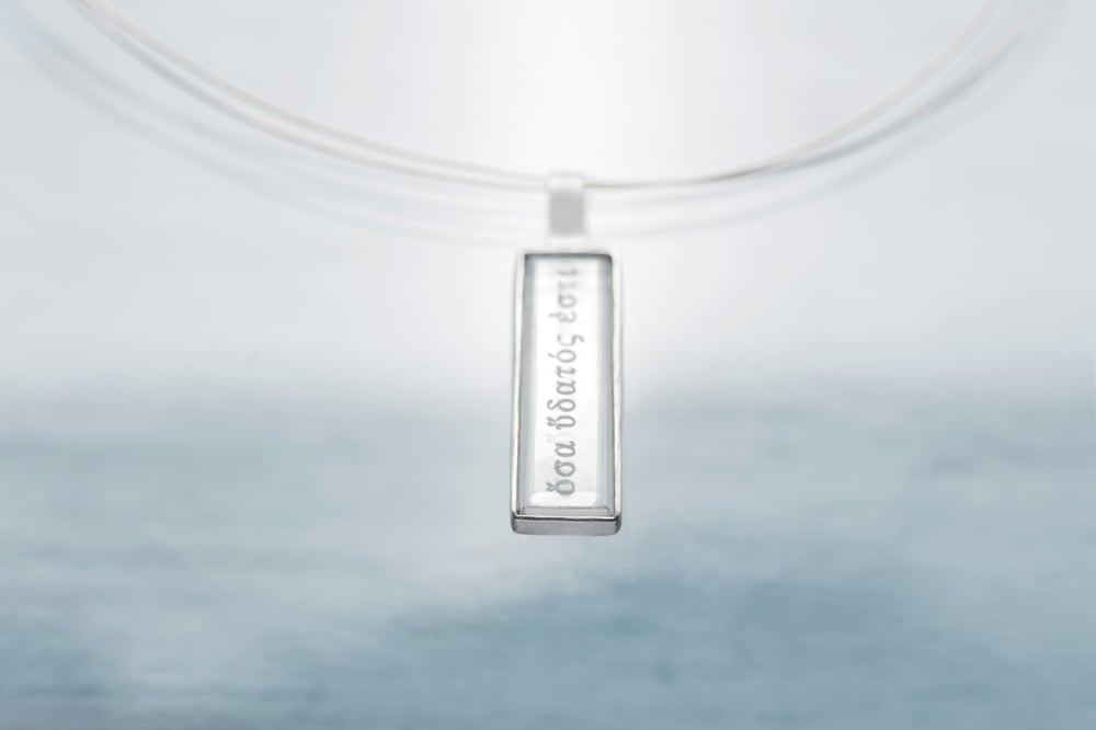 Image of "Consist only of water" silver pendant with topaz · ὅσα ὕδατός ἐστι ·