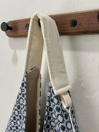 Image 3 of Vintage Blue 01