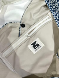 Image 5 of Vintage Blue 01