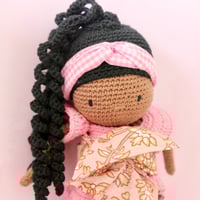 Image 3 of Kit crochet Ma Poupée Awa (version fleurs et Vichy Rose)