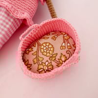 Image 5 of Kit crochet Ma Poupée Awa (version fleurs et Vichy Rose)