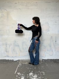 Image 3 of "Le Tilda"