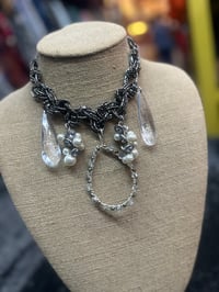 DROPS OF CRYSTAL STATEMENT NECKLACE