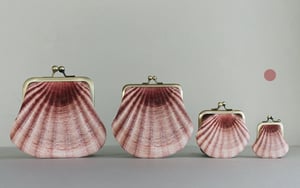 Image of Seashell, tiny velvet kisslock purse with plant-dyed lining