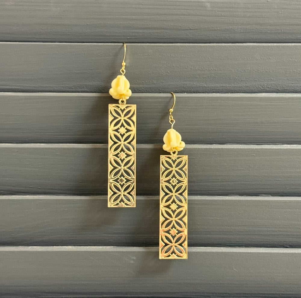 Image of CROWN FLOWER WOMEN'S EARRINGS 