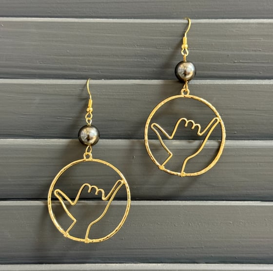 Image of SHAKA HOOP WOMEN'S EARRINGS