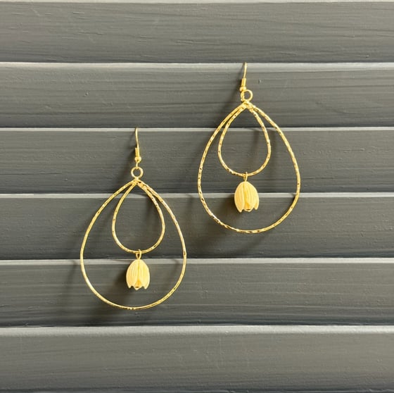 Image of PIKAKE TEARDROP WOMEN'S EARRINGS