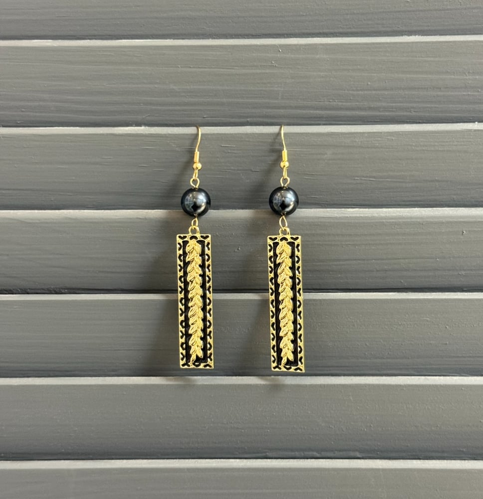 Image of MAILE LEAF BLACK ENAMEL BAR WOMEN'S EARRINGS 