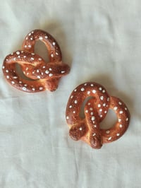 Image 1 of Pretzel savityö pieni