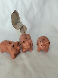 Image 2 of Pieni savimaljakko, seisova karhu