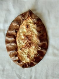 Image 3 of Iso karjalanpiirakka savityö