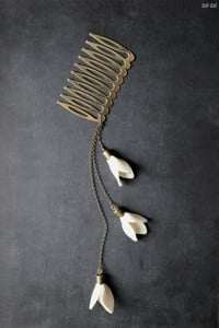 Image 1 of Bijou de tête "Perce-neige"