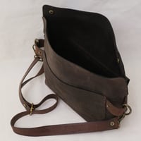 Image 6 of Commuter in dark brown