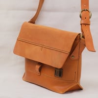 Image 4 of STUDIO LINE Messenger in tan