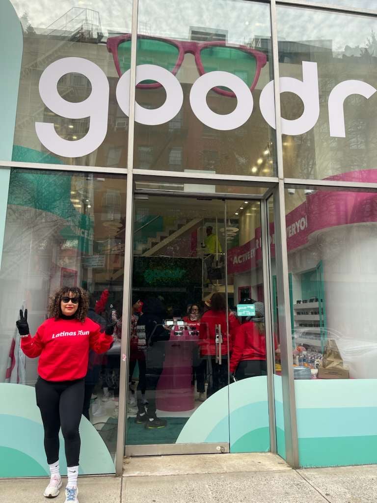 Latinas Run Unisex-adult Fleece Red Pullover - Ships March 16 Image 5