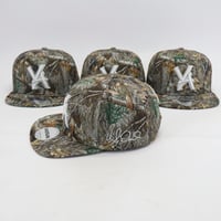 Image 3 of VA SNAPBACK Camouflage with White logos