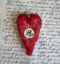Image 4 of Queen Victoria's spun cotton heart 