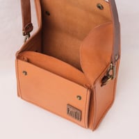 Image 6 of Tiny Box vegetable-tanned tan