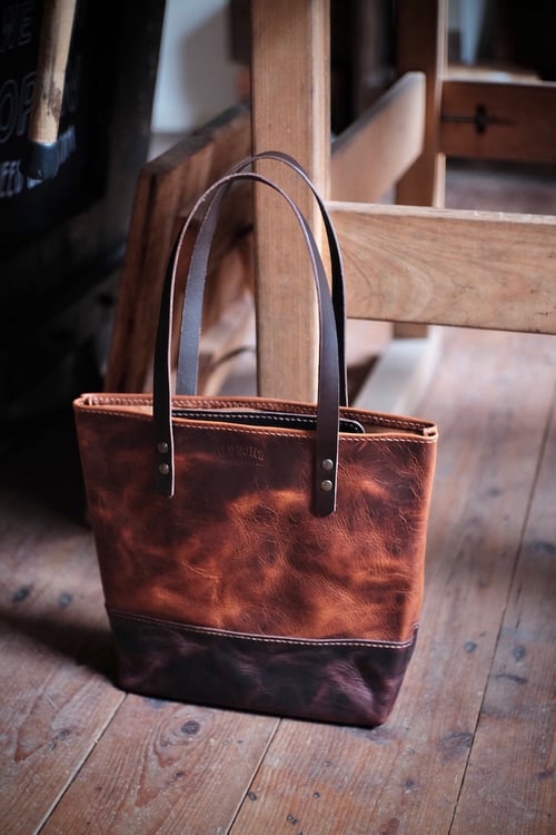 Image of Old Dutch Tote Bag (cognac/tobacco)
