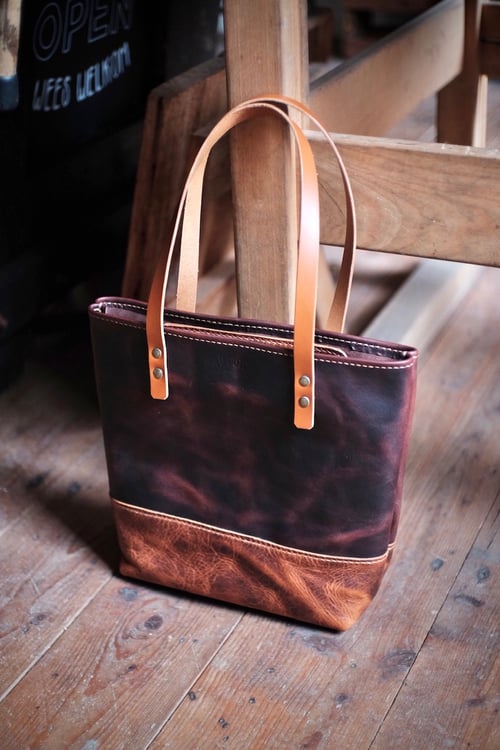 Image of Old Dutch Tote Bag (tobacco/cognac)