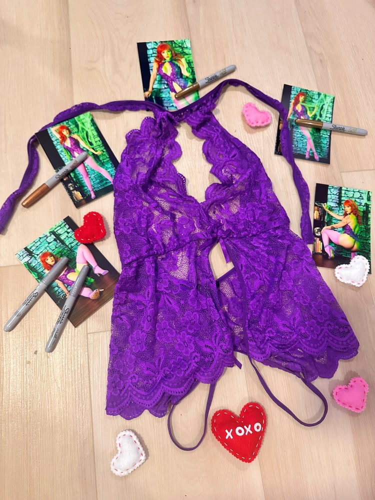 Image of Worn Daphne lingerie and five signed 4x6s photos 