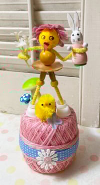 Vintage Chick on Thread Ball Easter Spring Decoration