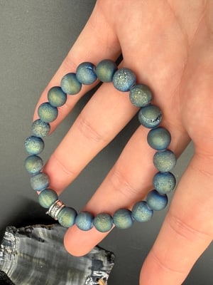 8mm Titanium Coated Druzy Agate Stretch Bracelet