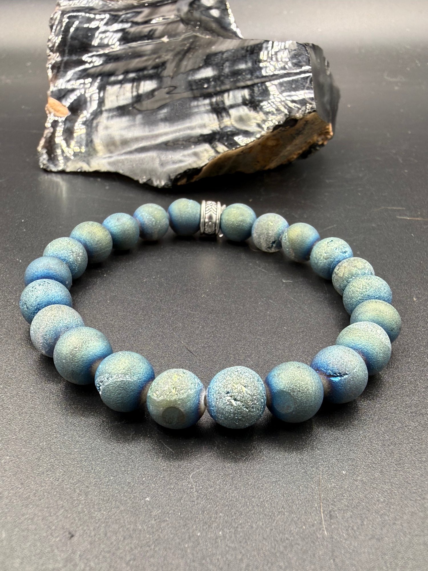 8mm Titanium Coated Druzy Agate Stretch Bracelet